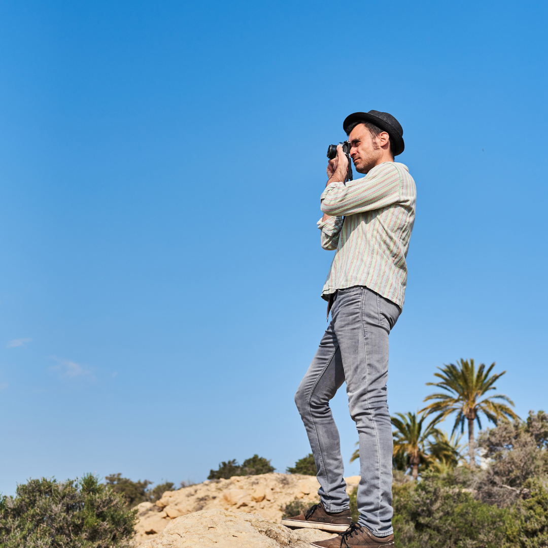 <em><strong>Carlos R.</strong></em>